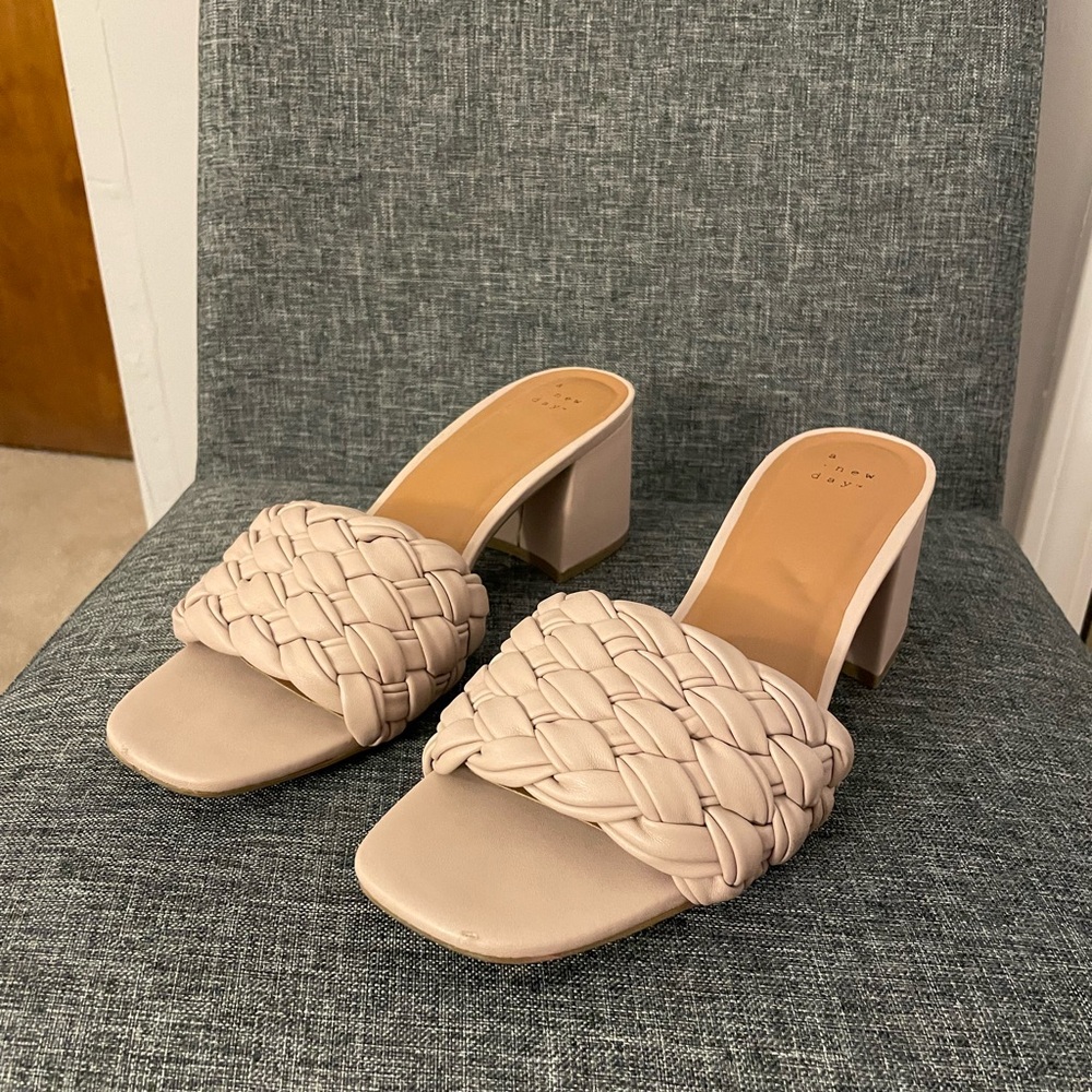 A New Day sandals, mauve color, size 10